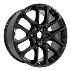 Angle view of the 22" 2022-2024 Chevy Silverado wheel replacement ALY14079U45N Black replica rim 84802386