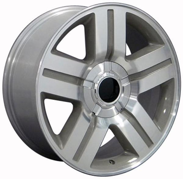 22" Machined Silver wheel replacement for Chevy C2500 1988-2000. Replica Rim 9451365